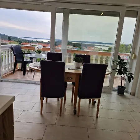 Apartment Vilic Pula