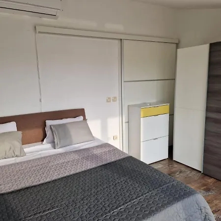 Vilic Apartment *