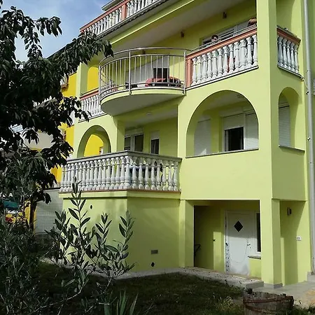 Vilic Apartment *